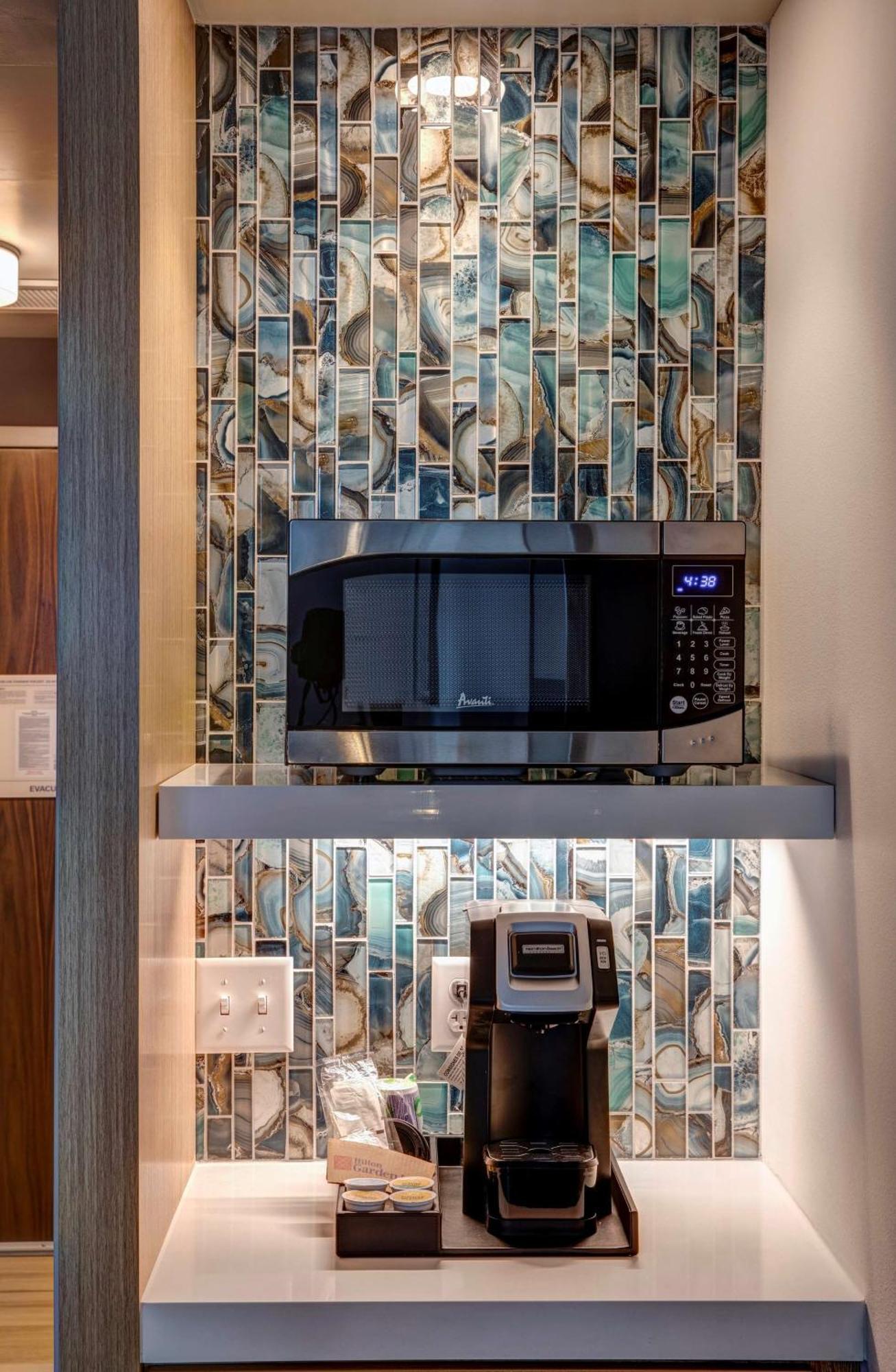 Hilton Garden Inn Wilsonville Portland Extérieur photo